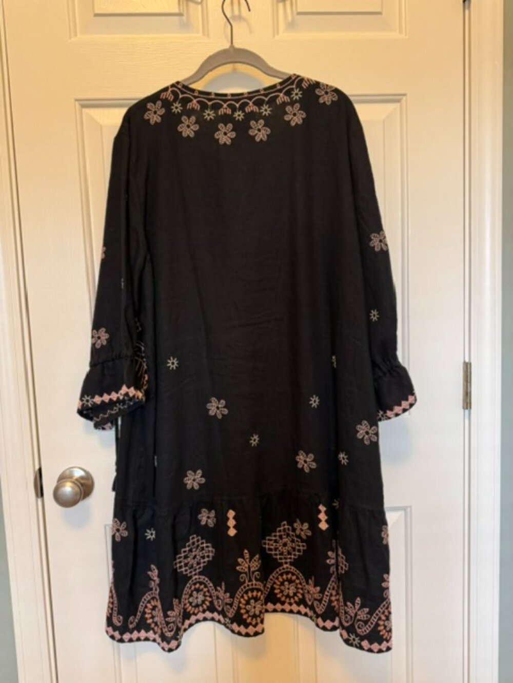 Black Johnny Was Embroidered Dress - Picture 6 of 6